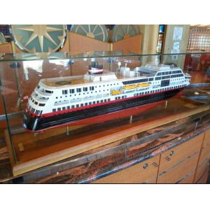 MS Trollfjord Custom Ship Models Gifts Type With Injection Mold Making Container