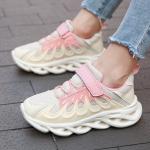 Architectural Shape OEM Children'S Sport Shoes Simulation Butterfly Wings 3D