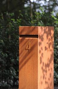 China Outdoor Metal Key Lock Corten Steel Mailboxes Letterbox Waterproof factory