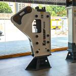 KS220 Side Type Hydraulic Breaker 140mm Chisel Diameter for 20-27 Ton Excavator