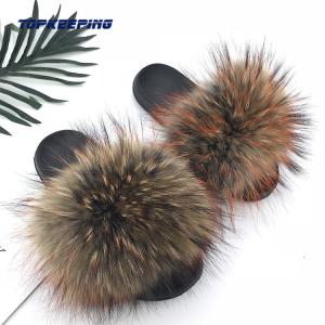 China EUR36 - 41 Outdoor Womens Fluffy Faux Fur Slides factory