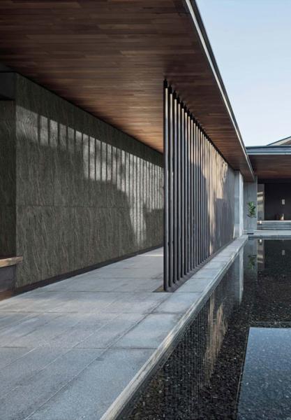 Acid-Resistance Flamed Finish Dark Gray 600x1200mm Matt Outdoor Curtain Wall