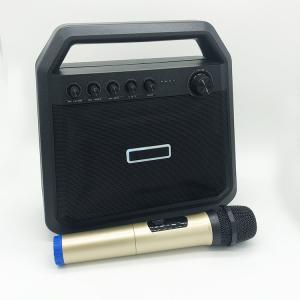 China Rechargeable Portable Bluetooth Speakers 8000mah Battery Black Karaoke Function factory