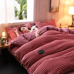 China 128x70 Fabric Density Flannel Velvet Fleece Bedding Set for Queen/King Size in Winter factory