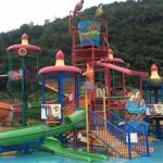 Customized 15m Height Water Play Structures Aquatic Splash Park High Durability
