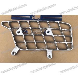 China Alloy Step Lower For Fuso F380 Fuso Truck Spare Body Parts factory