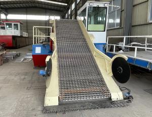 China YSAPH12 1.8m Width Water Hyacinth Harvester 88kw With 2 Section Rod Design For Water Grass Cutting factory