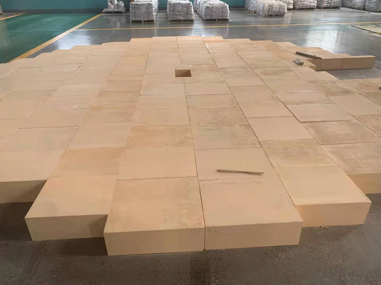 Zirconia Corundum Castable Mortar for Furnaces and Kiln Lining by Henan Refractory