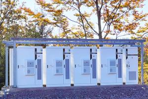 China All In One Outdoor Battery Energy Storage System with Fire Suppression for Commercial Use factory