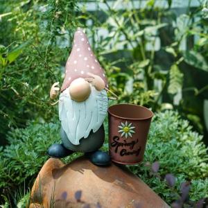 China Modern Metal Yard Ornaments Rustproof Custom Metal Decor Gnome With Planter Pot factory