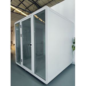 China Steel Structure Soundproof Portable Booth Customized Modern Office Pods factory