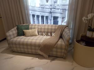 China Modern Design Fabric Plaid Love Seat Lounge Room Living Room Sofa factory