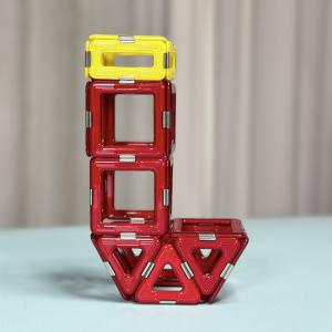 China Christmas Socks Shapes Magnetic Tiles Freestyle Blocks Toys for Creativity Learning factory