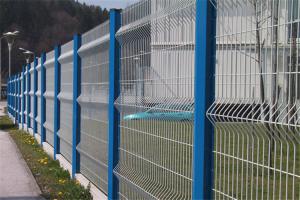 China Q235 3D Garden Fence 2.4m High V Mesh Security Fencing Low Carbon Steel factory