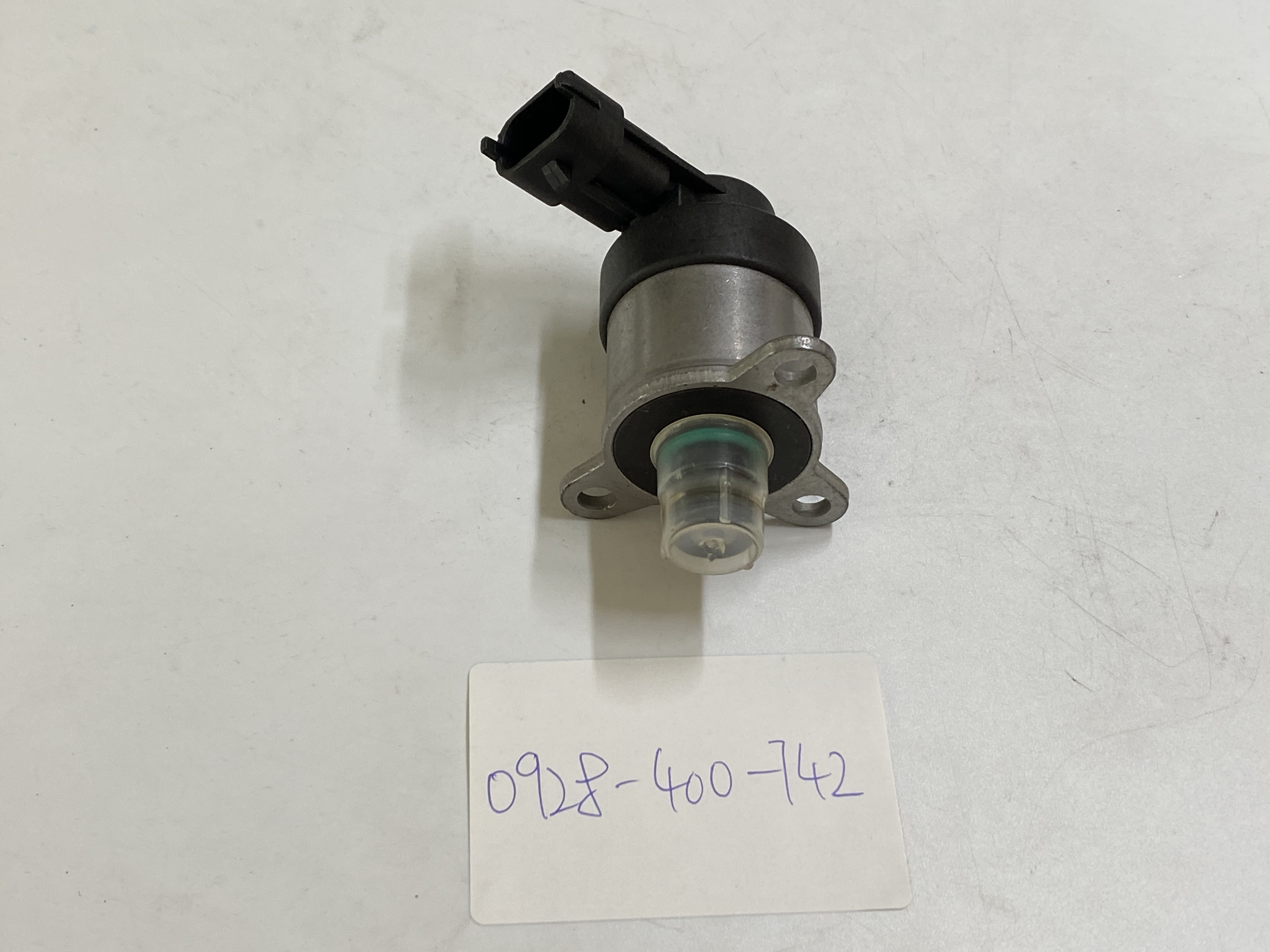 0928-400-742 High Pressure Oil Pump SCV Solenoid Valve SK130-8 SK140-8 Electrical Parts