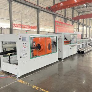 China Big Diameter Plastic Extrusion Machinery 800kg/h Multi Layers HDPE Extruder Machine factory