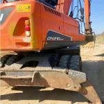 Transport Length 9.445m Doosan DX210W Used Excavator with 0.92m3 Bucket Capacity
