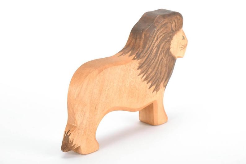 No Burrs Handmade Wooden Animals , Waldorf Wood Carved Lion
