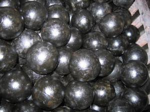 China High Chromium Cast Steel Ball With Cylpebs HRC58-65 DF016 Ball Mill Balls factory