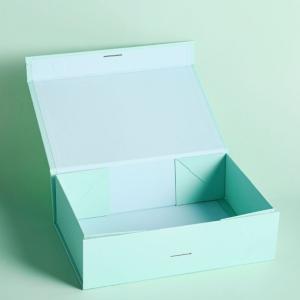 China Folding Custom Printed Paper Box Clamshell Magnetic Buckle Cosmetic Gift Packing Box on sale