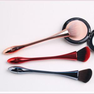 China Professional Face Blender Brush Synthetic Hair / Wool Head Ultra Soft factory