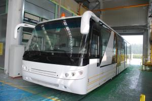 China Aluminium Body 24 Seat Airport Shuttle Buses , 4 Stroke Diesel Engine Bus factory
