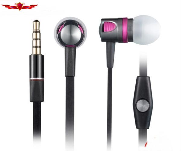 Wholesale 1.20M 3.5MM Wired HD Sound Performance Earphone With MIC For Samsung