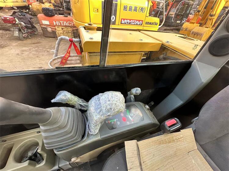 CAT 303.5 E 305.5E2 Used 5.5 Ton Hydraulic Crawler Mini Excavator 650 Working Hours
