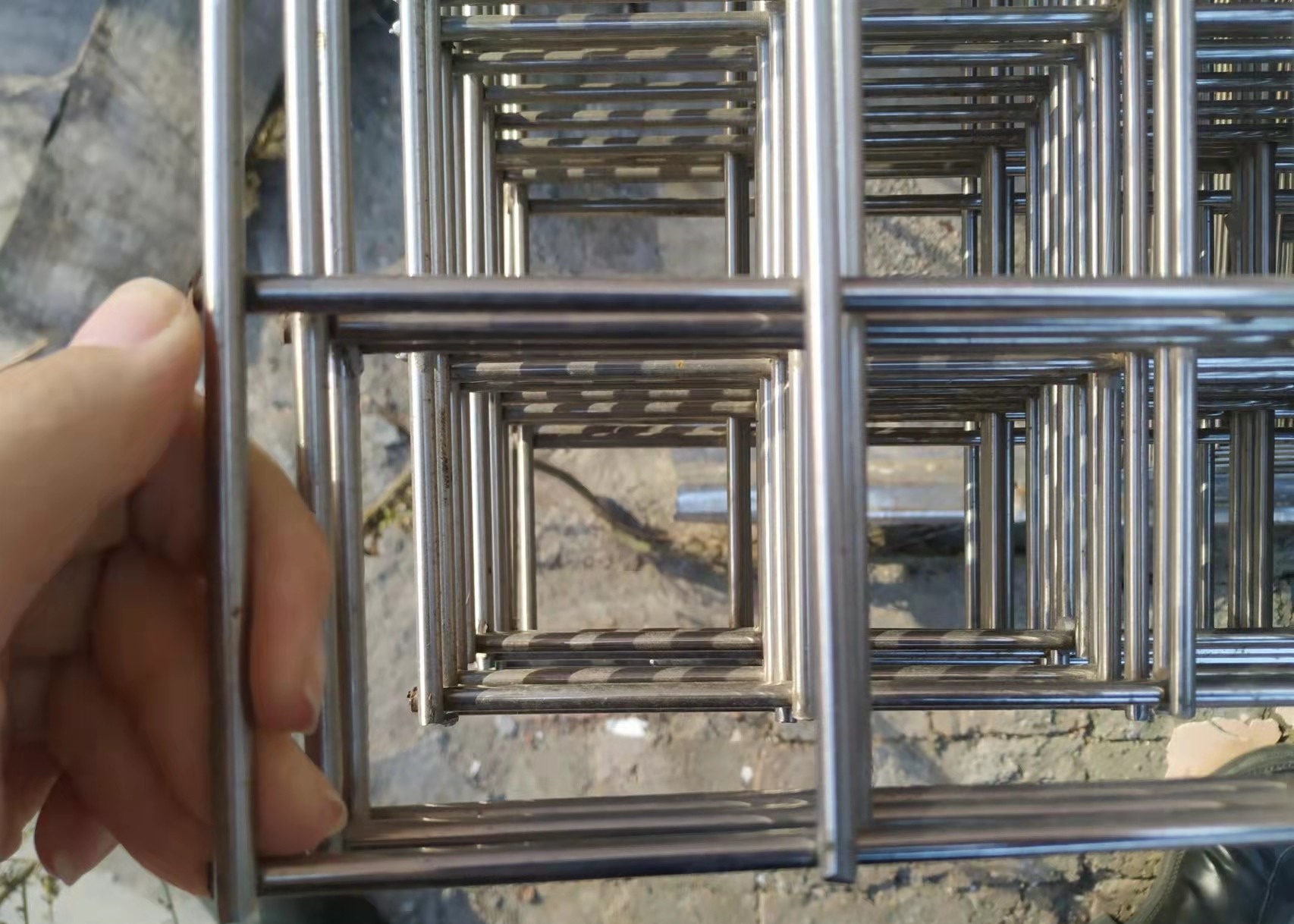 304 316 316l Stainless Steel Welded Wire Mesh Silver 1/4 Inch 1/2 Inch