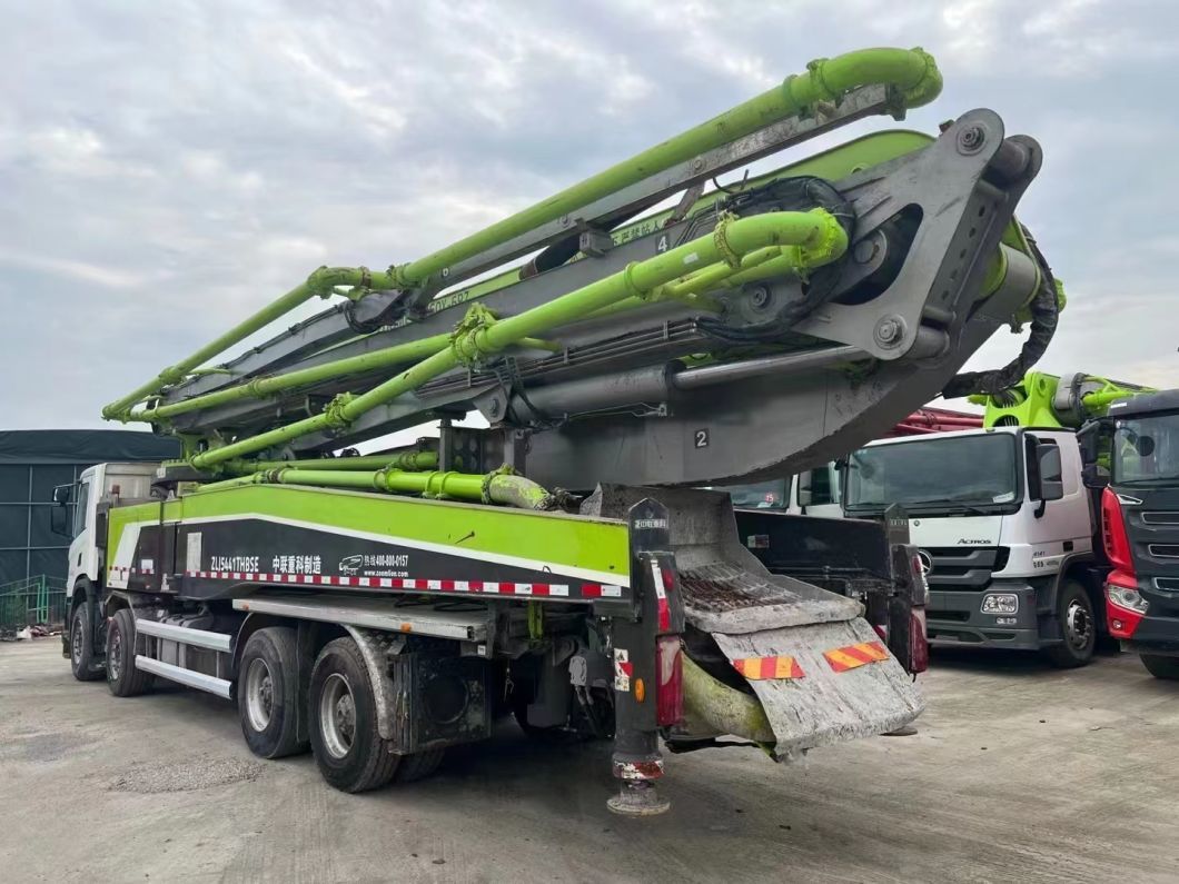 Used Truck-Mounted Concrete Pump Truck Pump Construction Machine Zoomlions 56m Mounted Pump Truck in Stock for Sale