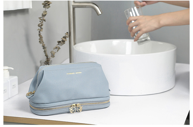 Portable Large Capacity Depth 11cm Polyester Cosmetic Bag