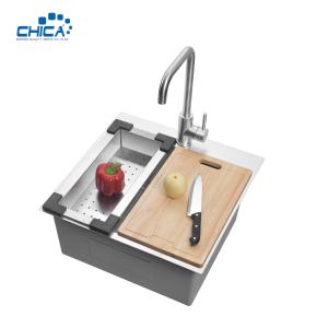 China SUS304 stainless steel Single Bowl Kitchen Sinks Handmade House Kitchen Sinks With Faucet factory