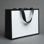 Customized Matte Black Paper Gift Shopping Bag for Retail of Handmade Luxury
