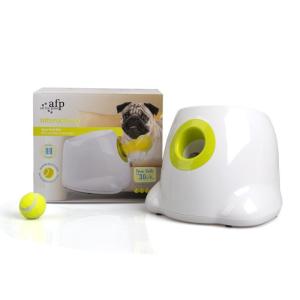 China Adjustable Distance Automatic Tennis Ball Launcher Interactive Dog Walking Artifact factory