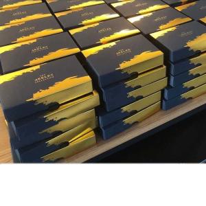 Beautiful Celebrations Chocolate Packing Boxes Recyclable With Paper Devider