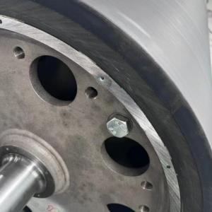 China Light Weight Carbon Fiber Slitter Nip Roller with 60-80 Shore A Hardness for High Speed Plastic Film Slitting Up to 2000m/min on sale