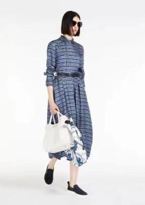China Silk Elastic Twill crepe DE chine 20MM Antiflaming Anti-Wrinkle Scarf Digital printed Design for fashion luxury Dress factory