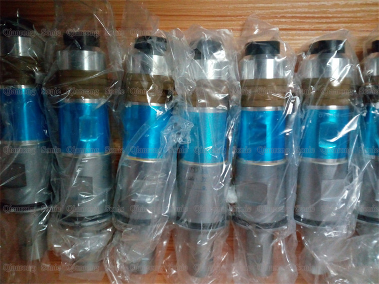 20Khz Ultrasonic Transducer For Welding Plastic High Intensity Sandwich Type
