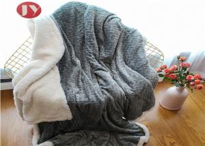 China Super Soft Polyester Fleece Blanket Reversible 2 Layers Leaves Thick Fleece Bed Blanket Full Size factory
