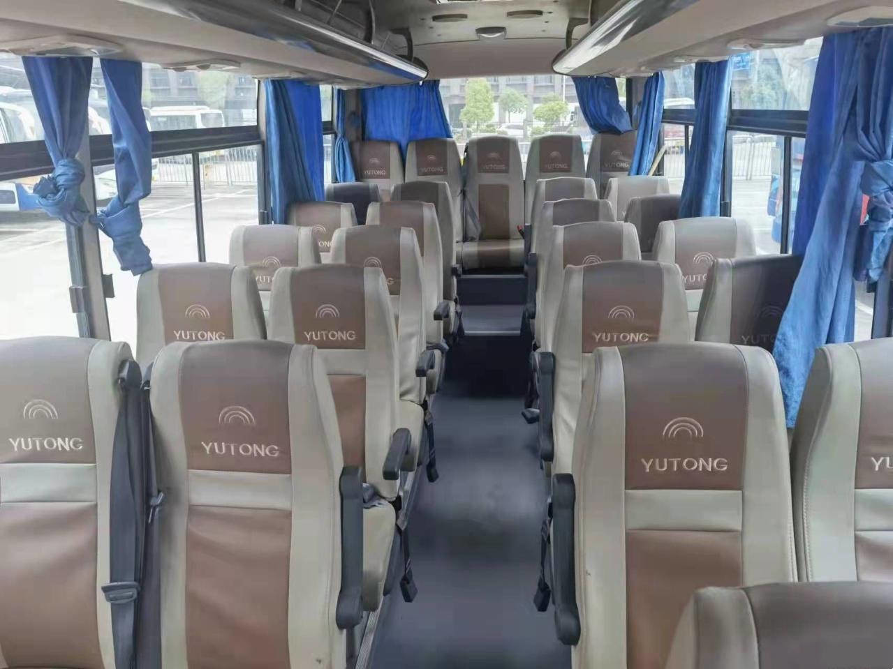 ZK6752D1 Used Mini Yutong Front Engine Coach Bus 30 Seat Right Hand Driver Passenger Bus