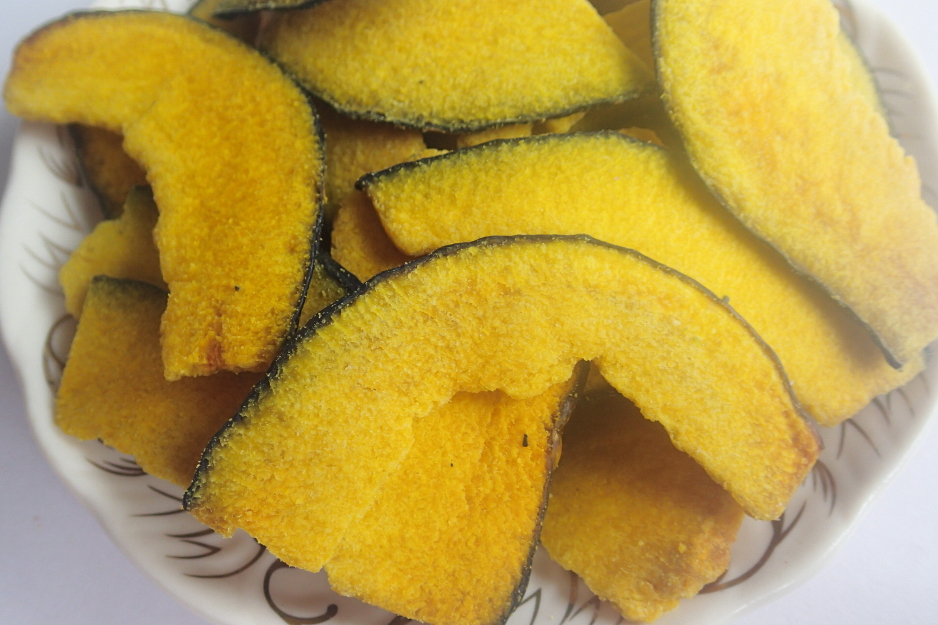 Dried vegetables are the hottest healthy snacks of 2022 vacuum fried pumpkin slices
