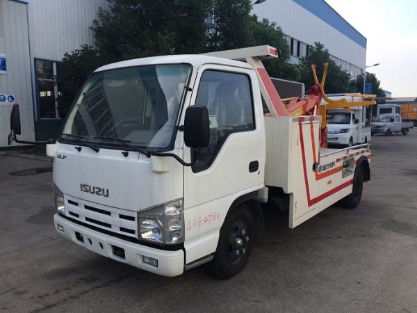 3t Breakdown Wrecker Flatbed Recovery Truck , Light Duty 98hp Vehicle Engine