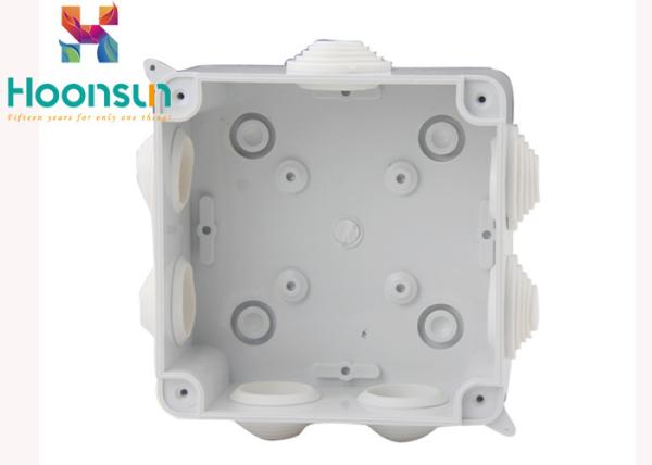 IP65 White Waterproof Junction Box Cable Gland 100 * 100 * 70 Size With PVC