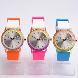 China Promotional Elegance Silicone Sports Watch For Ladies Logo Debossed factory