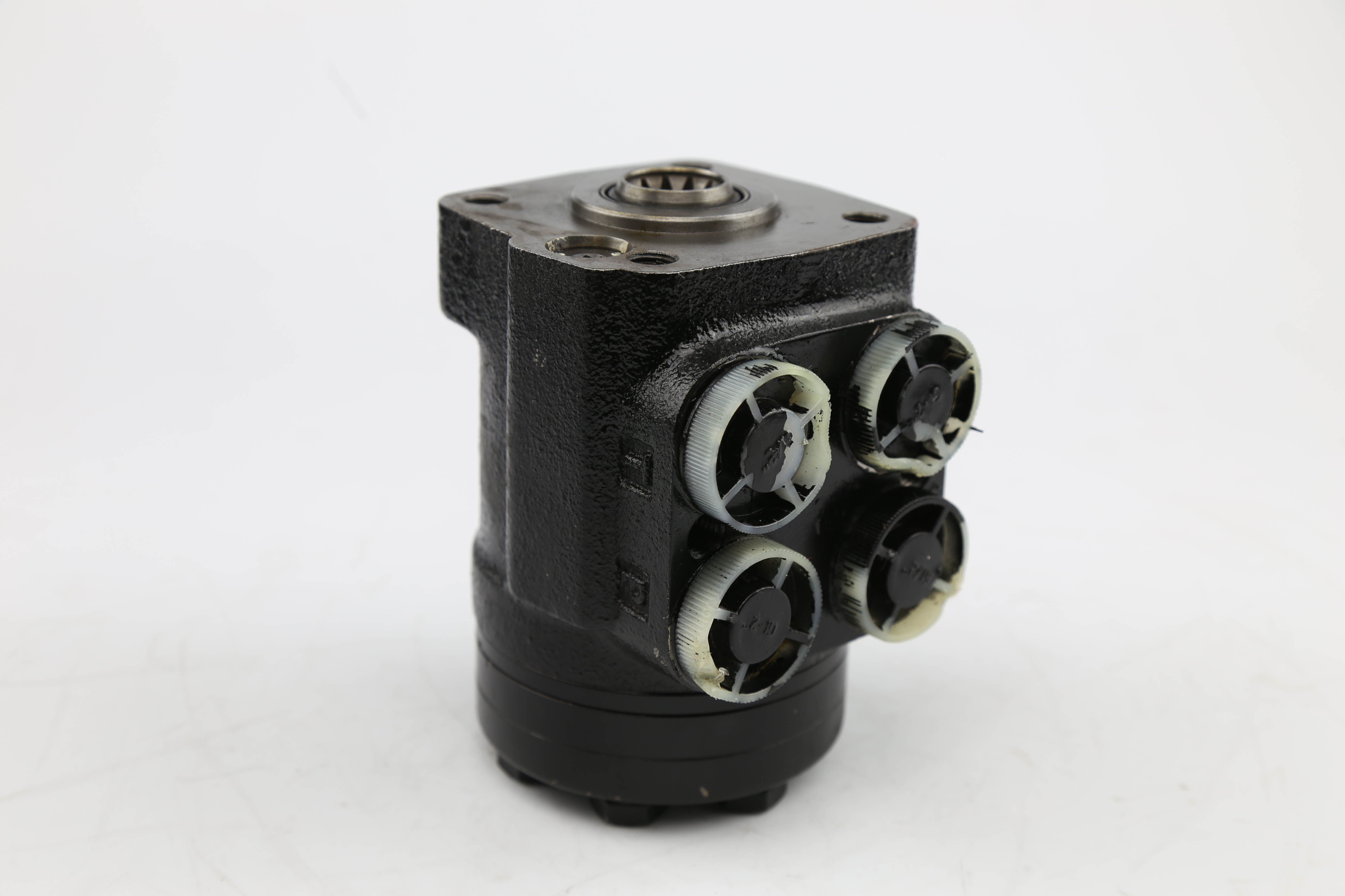 Trator Spare Parts 3C001-63072 3C081-63072 for Agriculture Machinery Parts Steering Hand Pump Models M4700, M4800, M4900, M5040