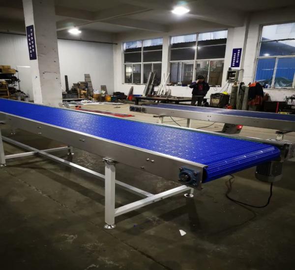 China Blue Plastic Auto Conveyor Systems Adjustable Speed In Logistics And Cosmetics Industry factory