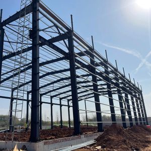China Hot Selling Metal Frame Steel Structure Warehouse Workshop Hangar Building Without Middle Columns factory