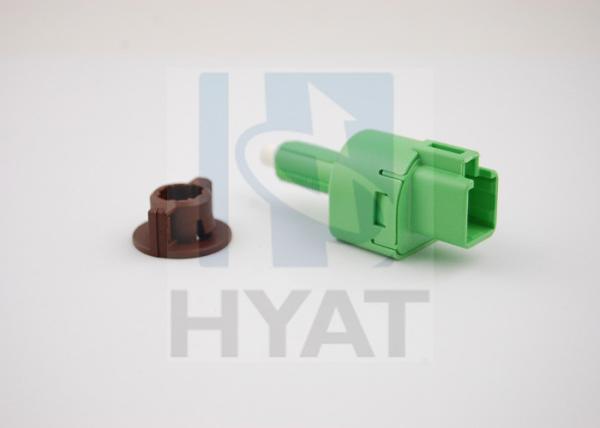 Rear CITROEN / Toyota Brake Light Switch Unadjustable OE 4534 68/84340-69075