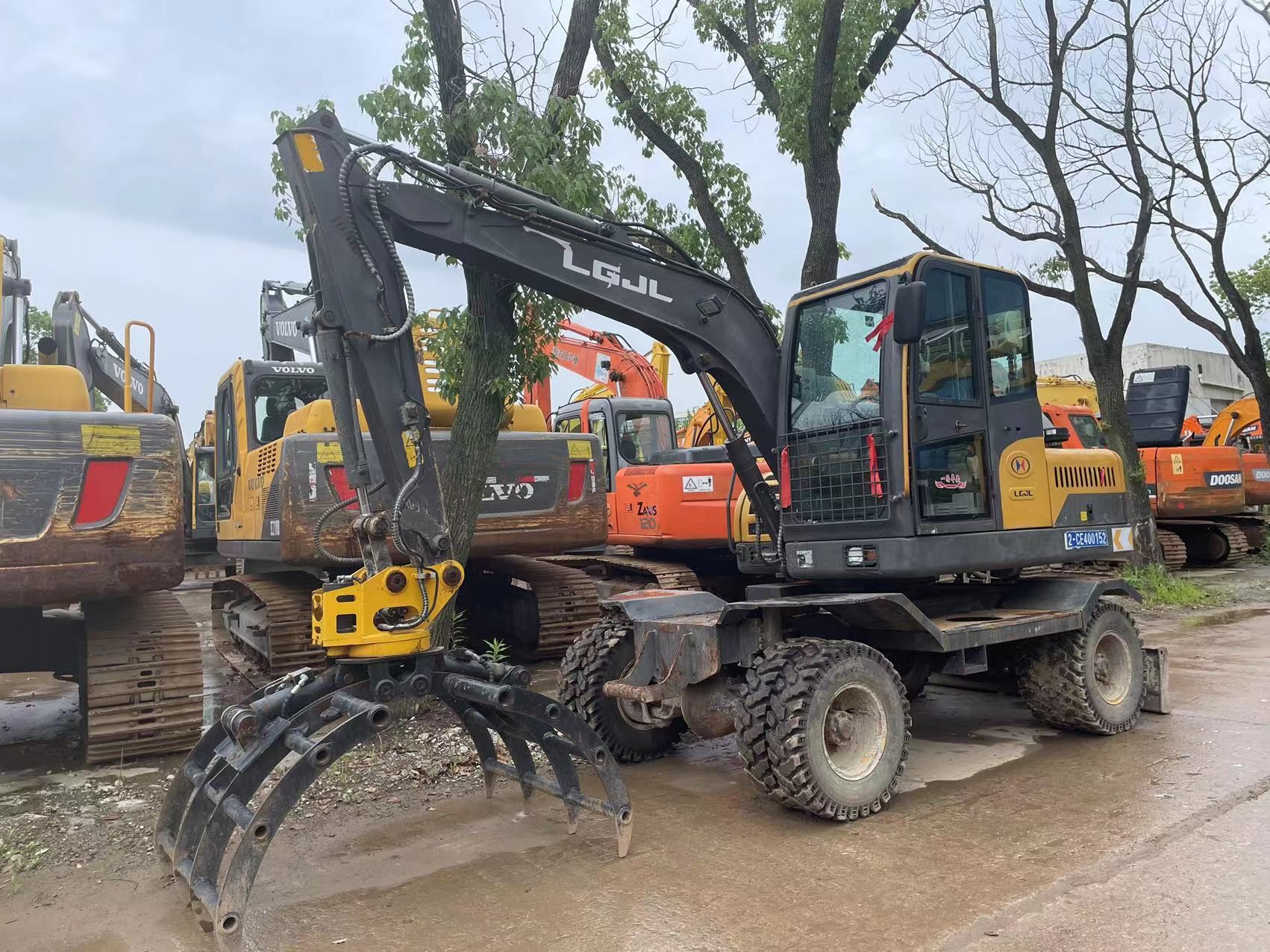 2018 Year Used SDLH LG670BM Wheel Excavator With Hydraulic Climp