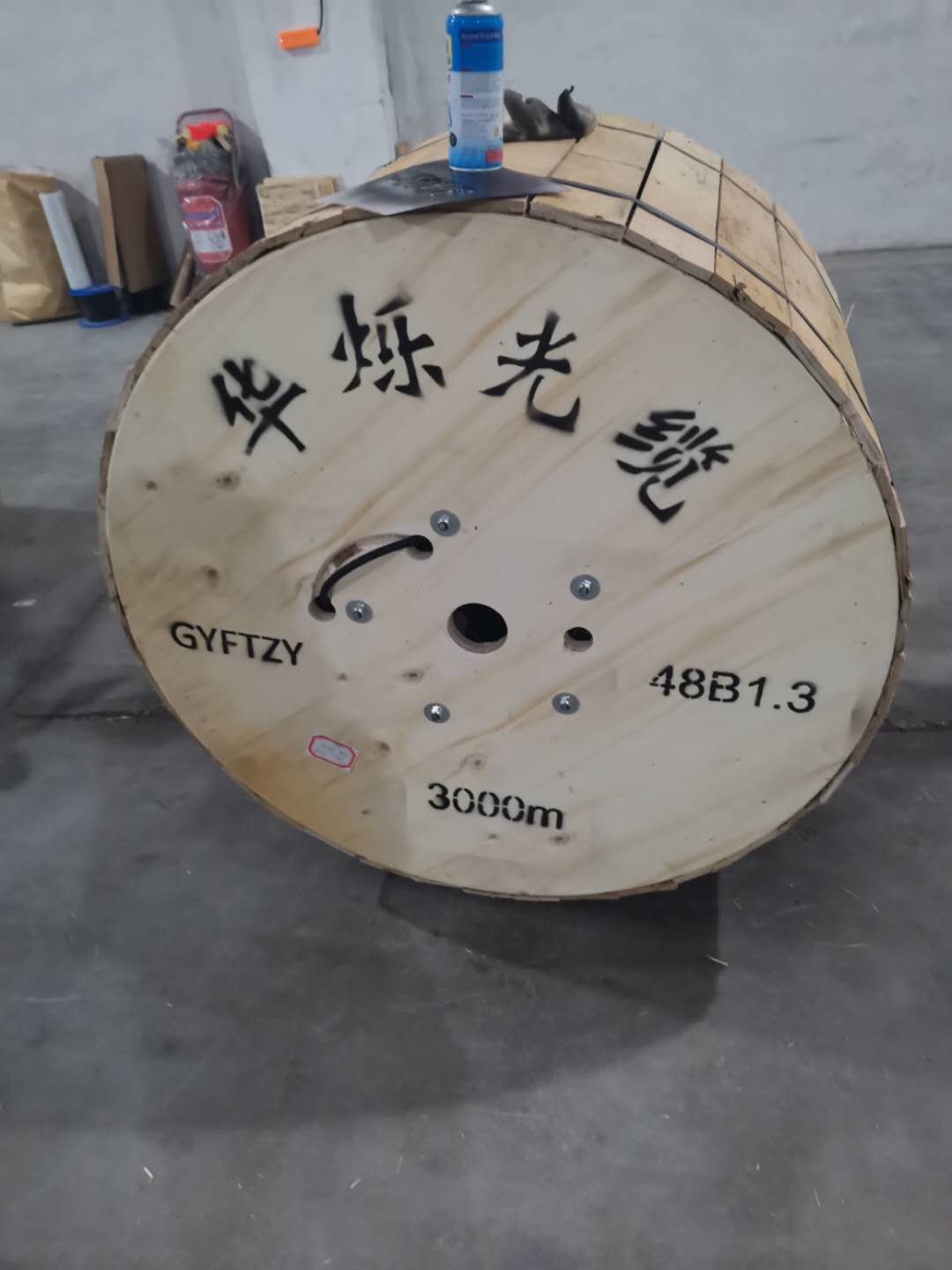 Single Mode G652D 24 48 Core Optical Direct Burial Fiber Optic Cable GYTA53
